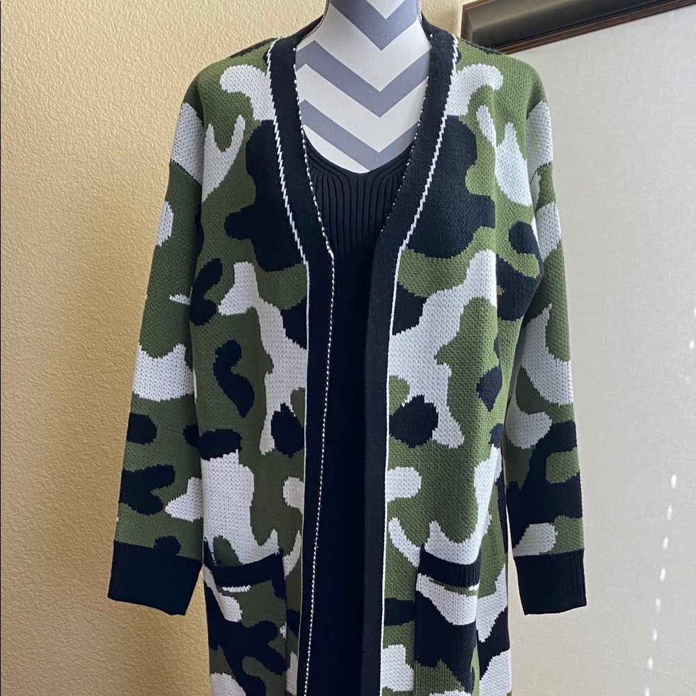 Oversized Print Knit Cardigan